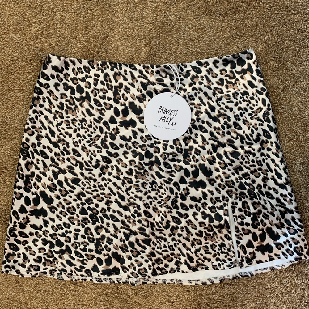 Princess Polly- Yates mini skirt. Leopard print